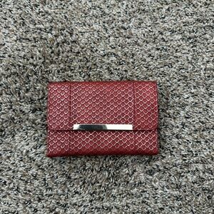 Urban Expressions Small Textured Wallet